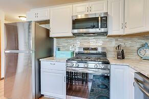 Vernon Township Condo w/ Balcony Near Ski Lifts!