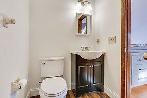 Vernon Township Condo w/ Balcony Near Ski Lifts!