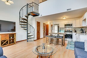 Vernon Township Condo w/ Balcony Near Ski Lifts!