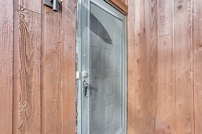 Vernon Township Condo w/ Balcony Near Ski Lifts!