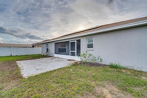 Family Home w/ Screened Porch in Davenport