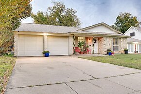 Walk to At&t Stadium: Arlington Home w/ Patio!
