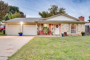 Walk to At&t Stadium: Arlington Home w/ Patio!
