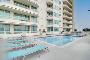 Resort-style Biloxi Condo: Walk to the Beach!