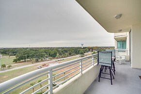 Resort-style Biloxi Condo: Walk to the Beach!
