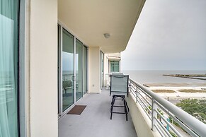 Resort-style Biloxi Condo: Walk to the Beach!