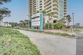 Resort-style Biloxi Condo: Walk to the Beach!