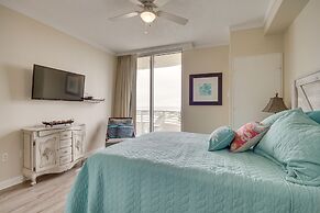 Resort-style Biloxi Condo: Walk to the Beach!