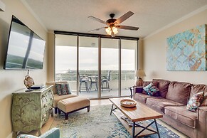 Resort-style Biloxi Condo: Walk to the Beach!