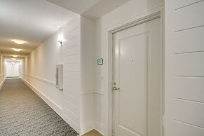 Resort-style Biloxi Condo: Walk to the Beach!