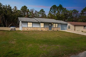 Charming Cottage Escape 3 Bedroom Home by RedAwning