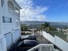 Skyline Suites Sunset Room 1 Bedroom Home by RedAwning