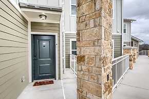 Ag 303 Gruene Penthouse Retreat 4 Bedroom Condo by RedAwning