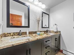 208 Tenderfoot 5 Bedroom Home by RedAwning