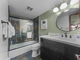 208 Tenderfoot 5 Bedroom Home by RedAwning