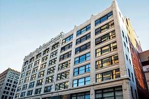 CozySuitesThe Block w Skybridge Access 2