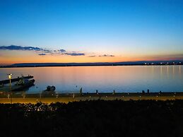 Central Cozy Apartment 70m2 In '700s Baroque Building