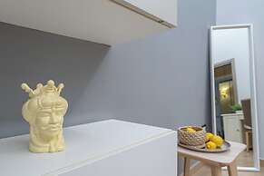 Central Cozy Apartment 70m2 In '700s Baroque Building