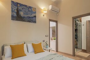 Central Cozy Apartment 70m2 In '700s Baroque Building