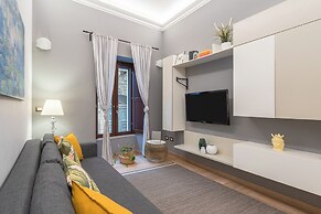 Central Cozy Apartment 70m2 In '700s Baroque Building