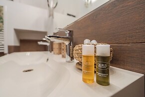 Central Cozy Apartment 70m2 In '700s Baroque Building