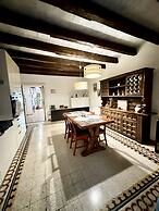 Historical 1400 Ft2 Apartment At Temple Of Apollo