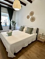 Historical 1400 Ft2 Apartment At Temple Of Apollo