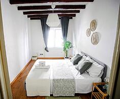 Historical 1400 Ft2 Apartment At Temple Of Apollo