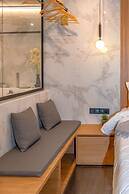 Luxury Suites with JACUZZI by Sea&theCity