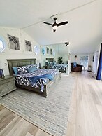 Manatee Cove Compound Retreat Star5vaca