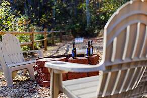 Whispering Pines Retreat By Ghosal Luxury Lodging