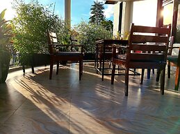 La Cafecito Bistro and accommodation