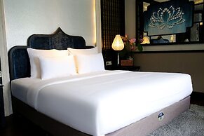 Lotus D'Orient Cruise