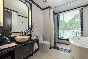 Lotus D'Orient Cruise