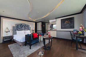 Lotus D'Orient Cruise