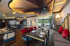 Lotus D'Orient Cruise