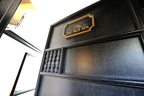 Lotus D'Orient Cruise