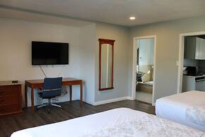 Elsinore Hot Springs & Lodge