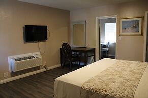 Elsinore Hot Springs & Lodge