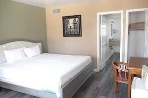 Elsinore Hot Springs & Lodge