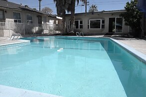 Elsinore Hot Springs & Lodge