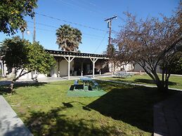Elsinore Hot Springs & Lodge