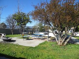 Elsinore Hot Springs & Lodge