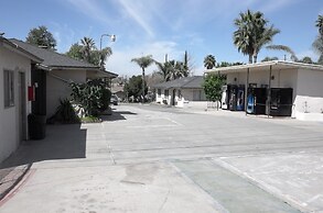 Elsinore Hot Springs & Lodge