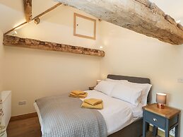 Chequers Barn
