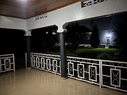 Charming 5-bed House in Kigali