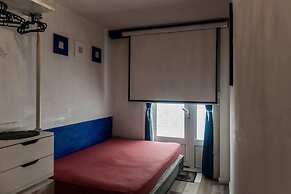 Nice 2 Double Bed in Sunny House in Amsterdam West