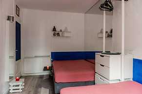 Nice 2 Double Bed in Sunny House in Amsterdam West