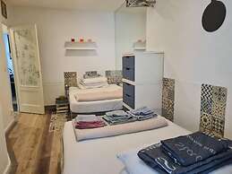 Nice 2 Double Bed in Sunny House in Amsterdam West