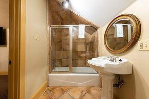 The Manor on St. Philip